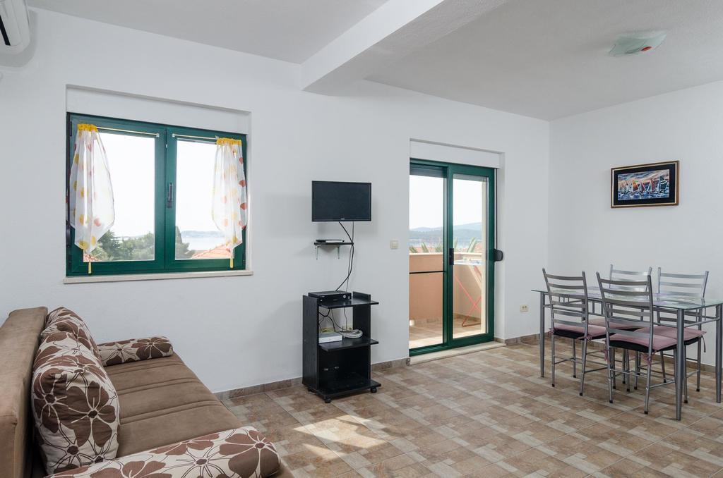 Apartments Leo Оребич Экстерьер фото